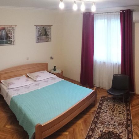 Torac Apartment Kastela Bagian luar foto