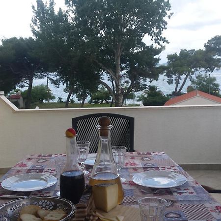 Torac Apartment Kastela Bagian luar foto