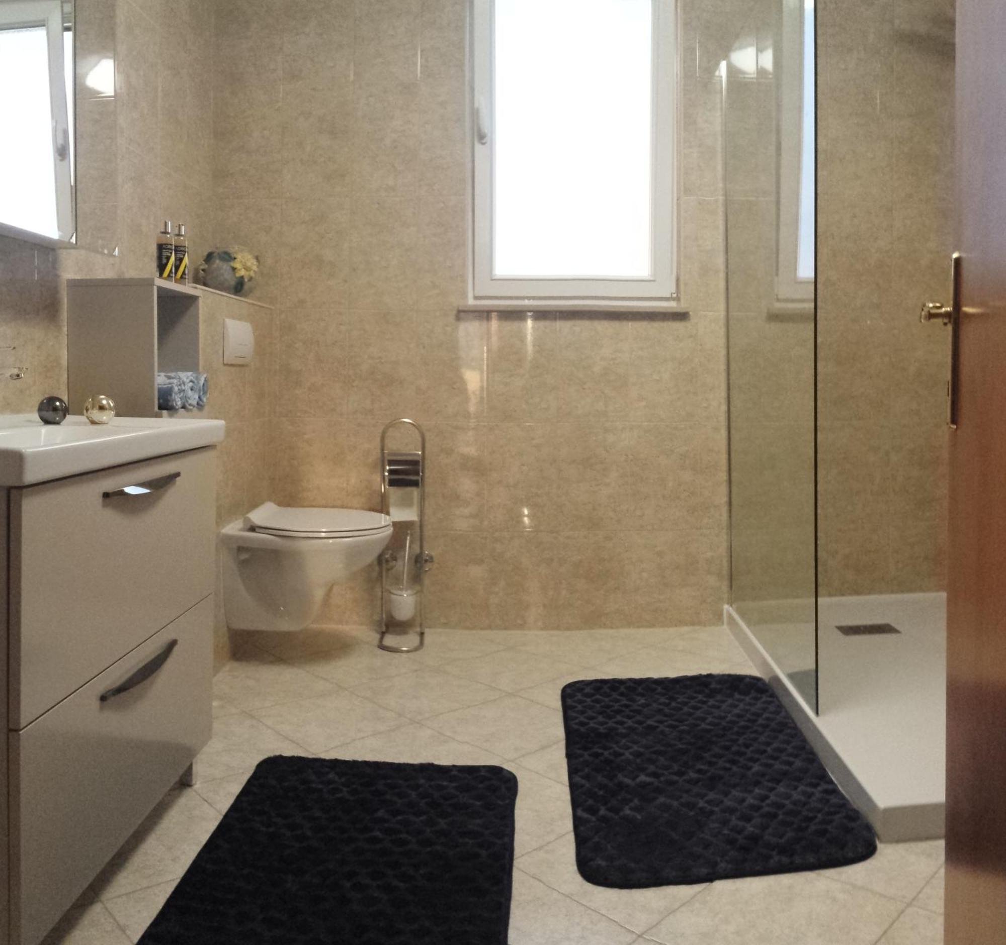 Torac Apartment Kastela Bagian luar foto